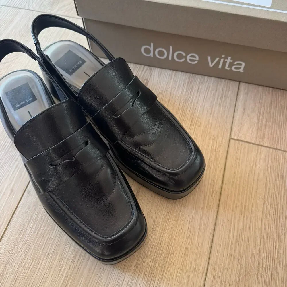 Dolce Vita Nada Black Crinkle Patent Loafer 9
